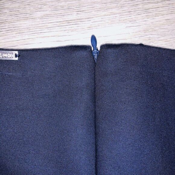 St. John Yellow Label Navy Women’s Pants Stretch Straight Leg Size 10 - Picture 8 of 13